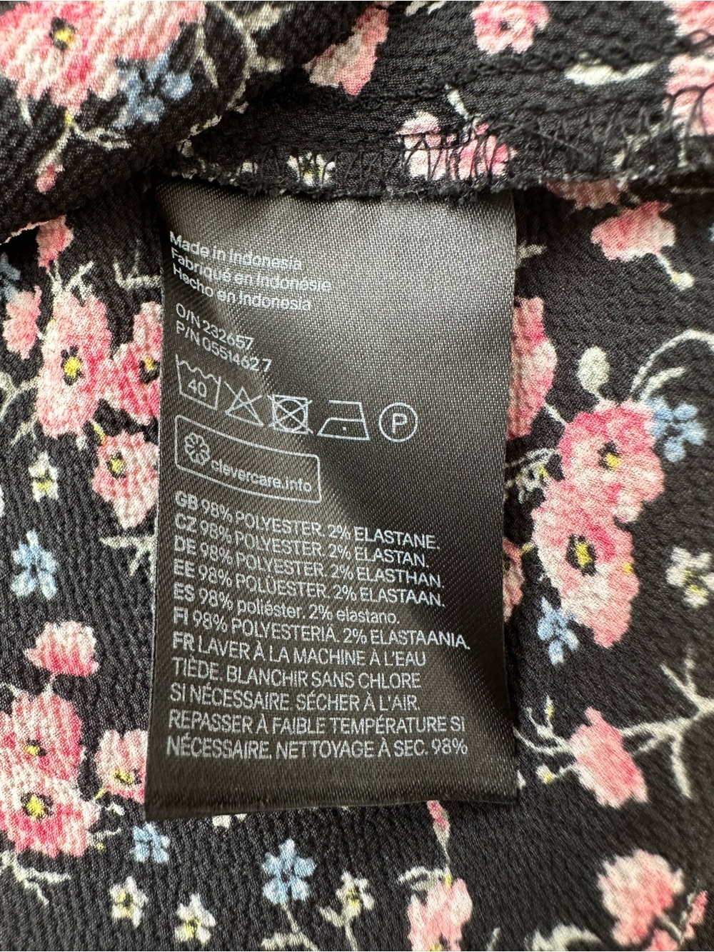H&M Dainty Floral Ladder Trim 3/4 Bell Sleeve Dress Black Pink 4 - Picture 3 of 10